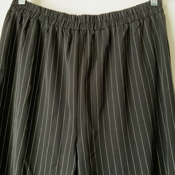 PrettyLittleThing Trouser Women Size 10 Black Pinstripe Wide Leg Career - Picture 4 of 10